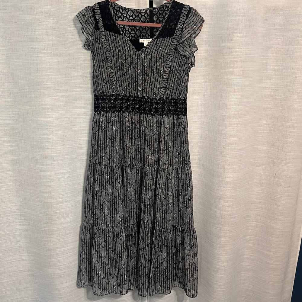 by the River Black & Grey Dress Size Large